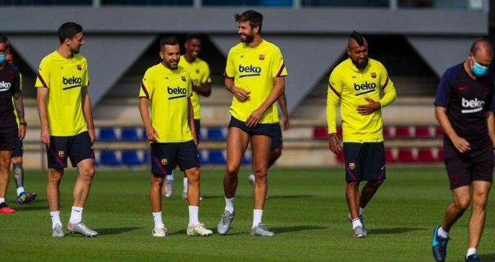 Piqué, Vidal, Alba y Lenglet en un entrenamiento del Barça / FC Barcelona