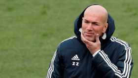 Zinedine Zidane durante un entrenamiento del Real Madrid / EFE