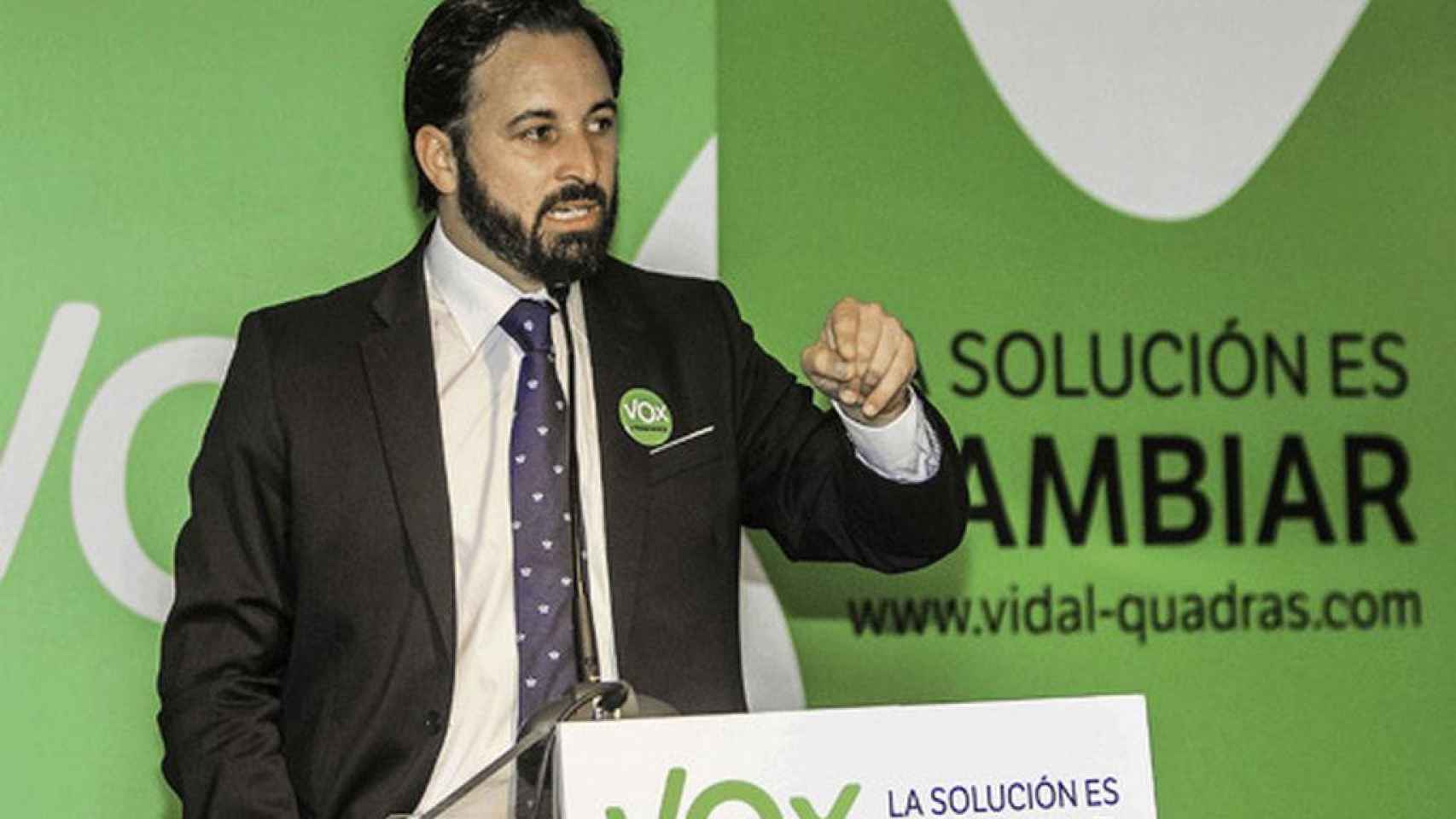 Santiago Abascal, presidente de Vox, un partido que sale favorecido en las encuestas del CIS / EFE