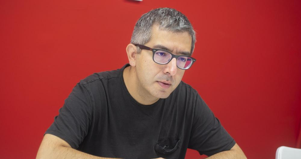 Jordi Amat durante la entrevista en 'Crónica Global' / LENA PRIETO
