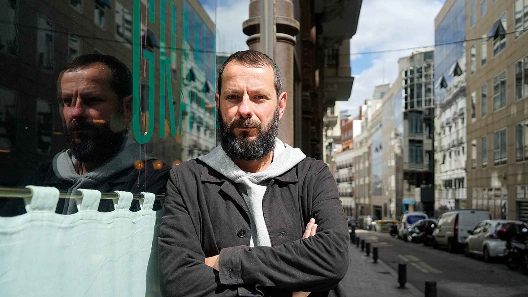 El escritor Manuel Astur en Madrid / YOLANDA CARDO