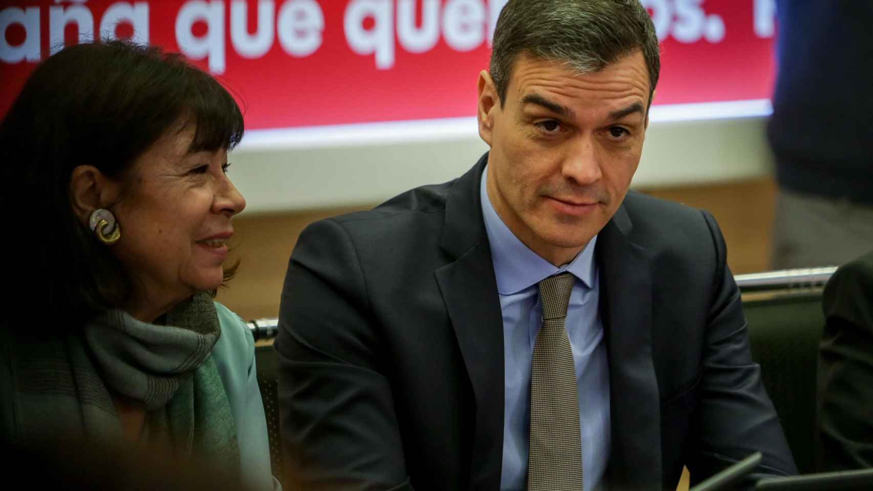 La presidenta del PSOE, Cristina Narbona, junto al presidente del Gobierno, Pedro Sánchez durante la reunión de la Comisión Permanente de la Ejecutiva Federal del PSOE / EUROPA PRESS