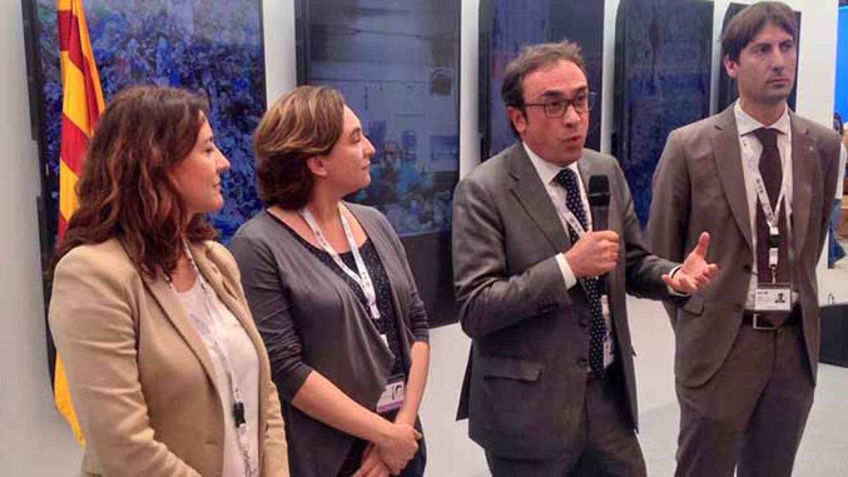 Mercè Conesa, Ada Colau, Josep Rull y Jordi Solé, en la cumbre de gobierno locales de Quito / GENCAT