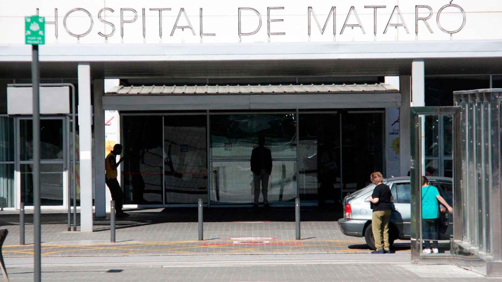 Acceso al Hospital de Mataró, donde falleció el padre del presentador Vador Lladó / CG