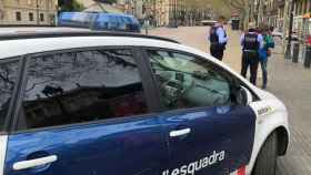 Mossos d'Esquadra patrullan Barcelona sin protección frente al coronavirus / MOSSOS