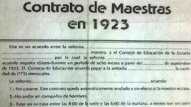 Parte de un contrato a una maestra del año 1923 / CG