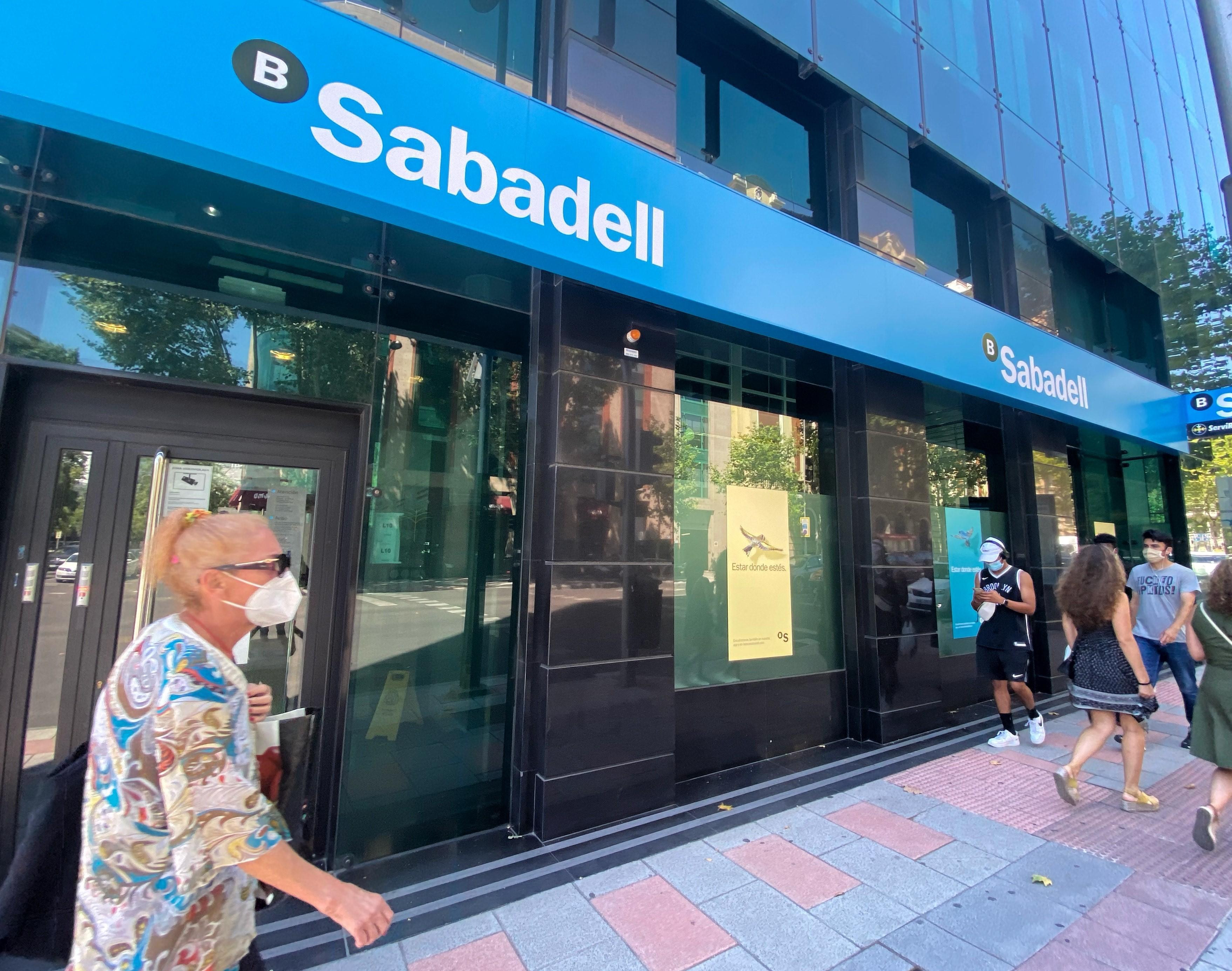 Una sucursal de Banco Sabadell en Madrid / EP