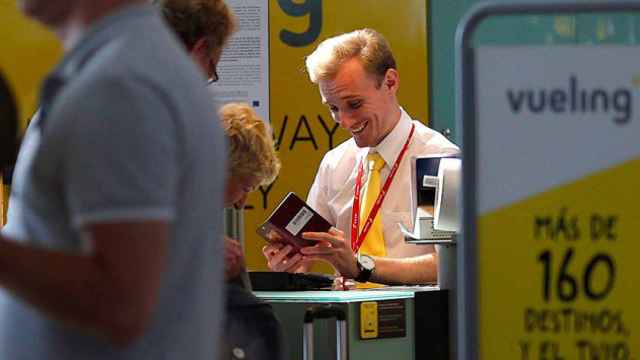 Un mostrador de atención al cliente de Vueling / EFE