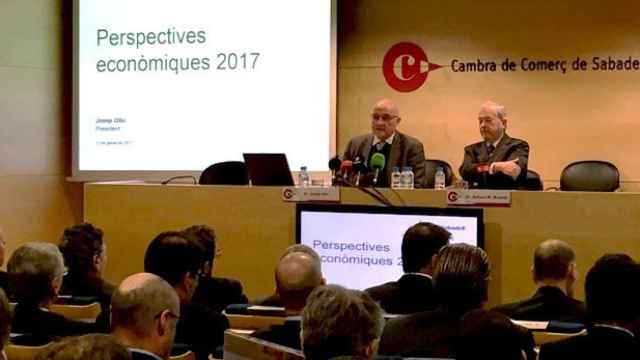 Josep Oliu, presidente del Banco Sabadell en una conferencia en la Cámara de Comercio de Sabadell / CG