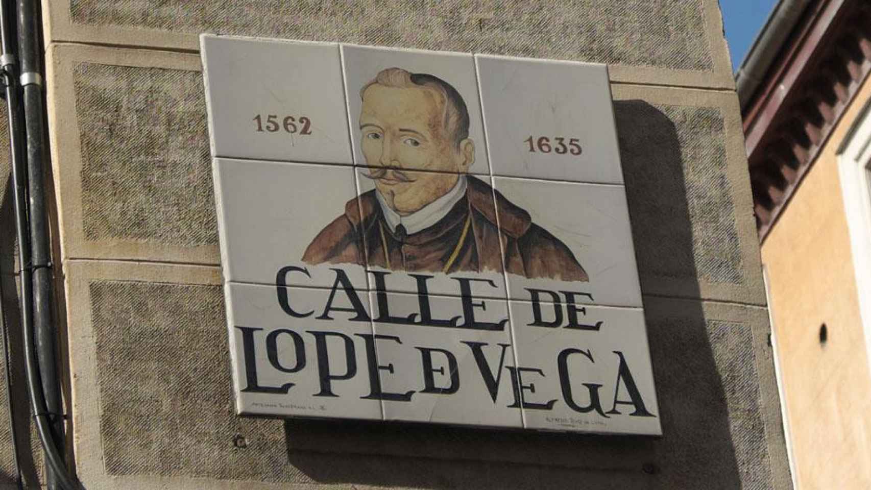 Calle Lope de Vega en el Barrio de las Letras de Madrid, un lugar para los amantes de la literatura / GFREIHALTER - WIKIMEDIA COMMONS