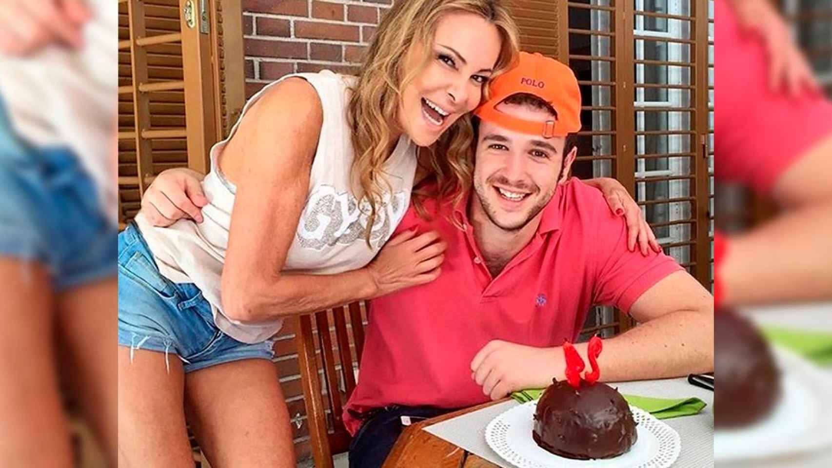 Aless Lequio celebrando su aniversario con su pastel de chocolate favorito / INSTAGRAM