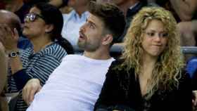 Piqué con Shakira en un acto deportivo / REDES
