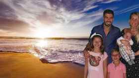 La familia Suárez-Balbi en una playa / FOTOMONTAJE DE CULEMANÍA