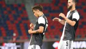 Pjanic celebra un gol de Dybala con la Juventus / EFE