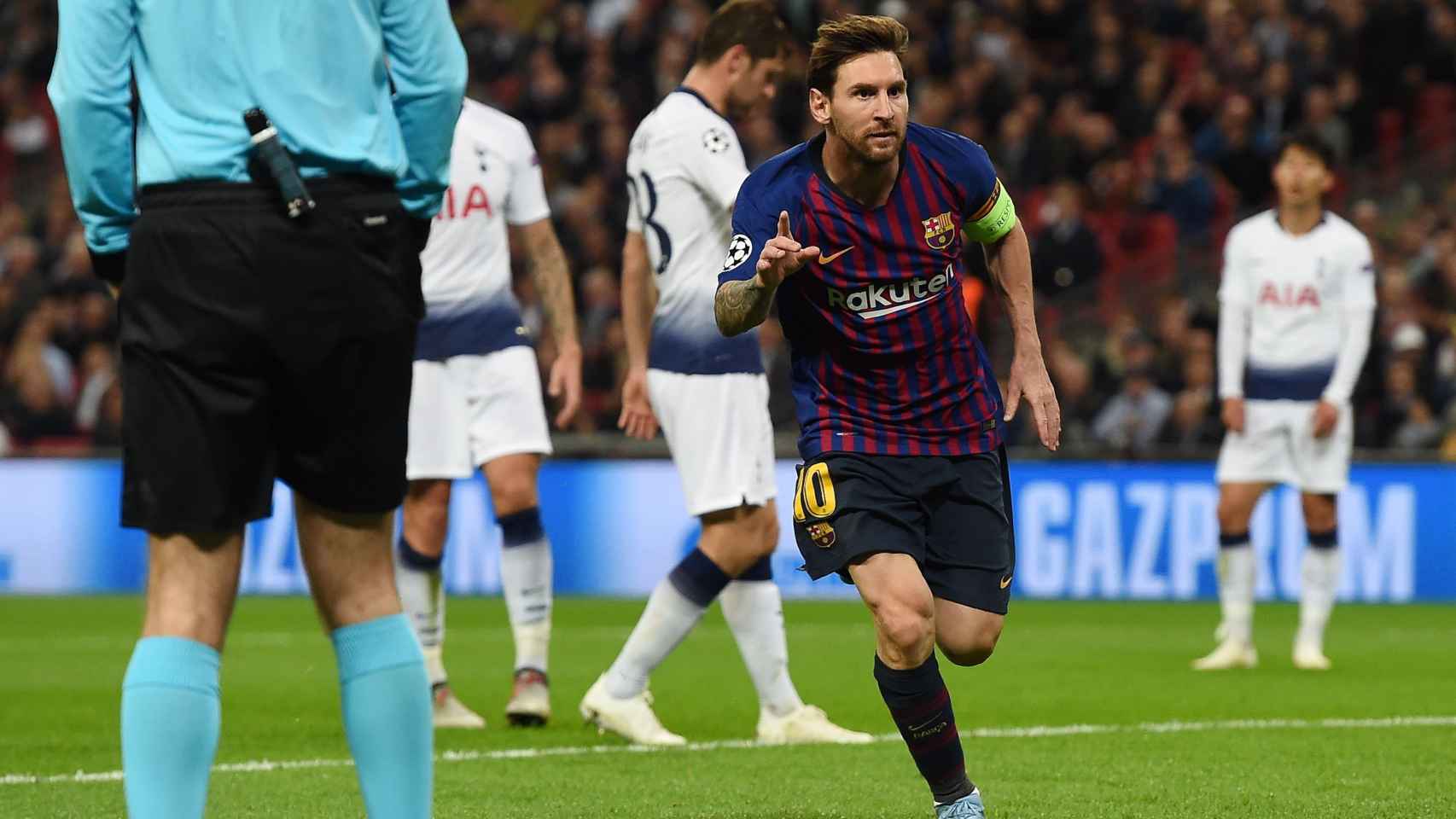 Messi celebra uno de sus goles en la victoria del Barça contra el Tottenham / EFE