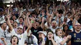 Aficionados del Real Madrid, celebrando un gol del equipo merengue / REDES