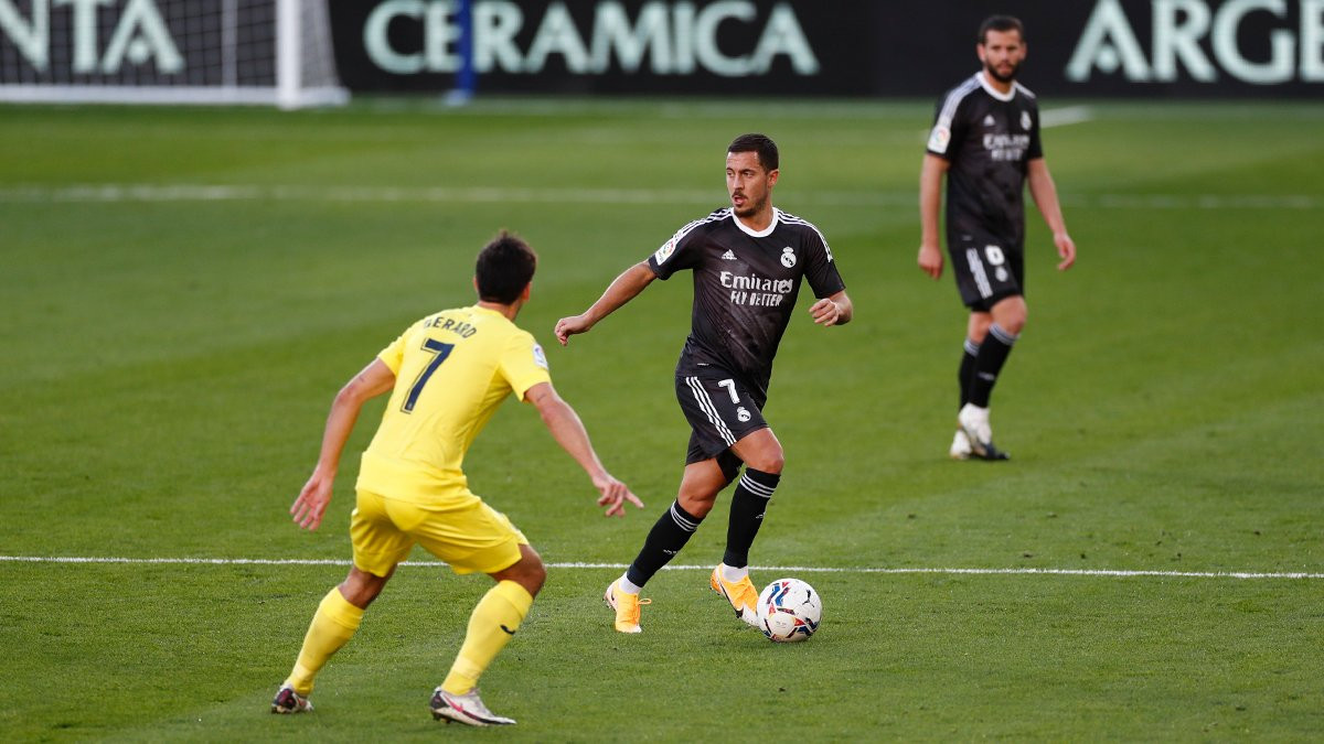 Eden Hazard y Nacho contra el Villarreal / Real Madrid