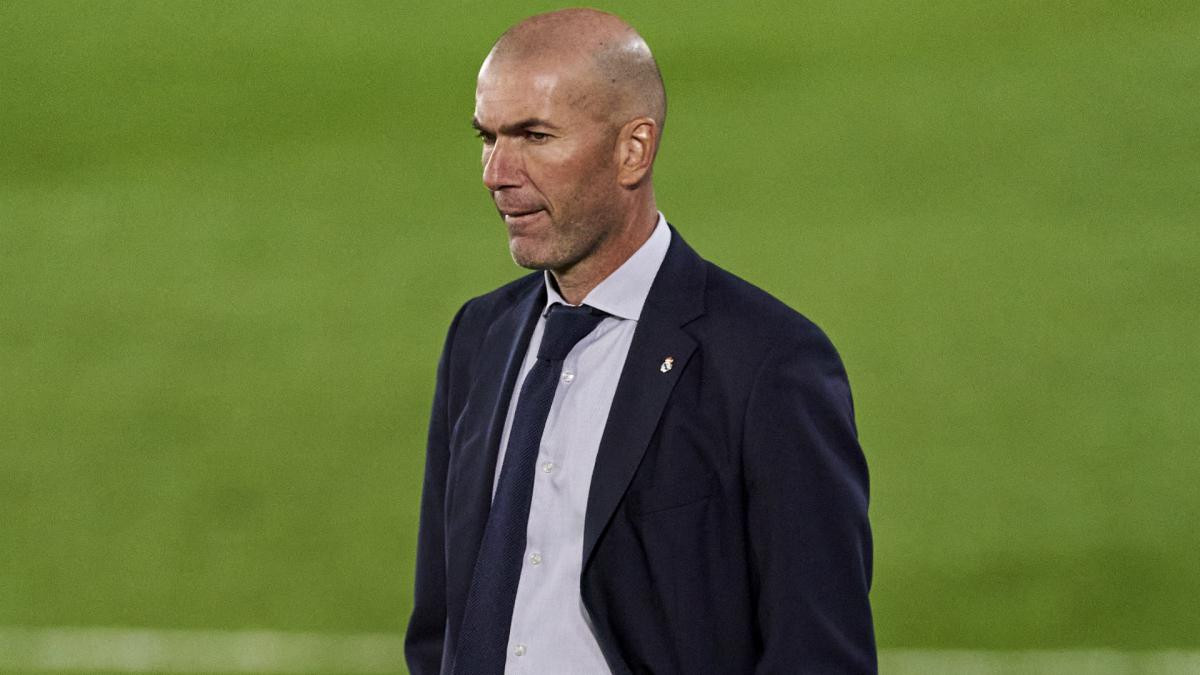 Zidane, enfadado tras la derrota del Real Madrid ante el Cádiz | EFE