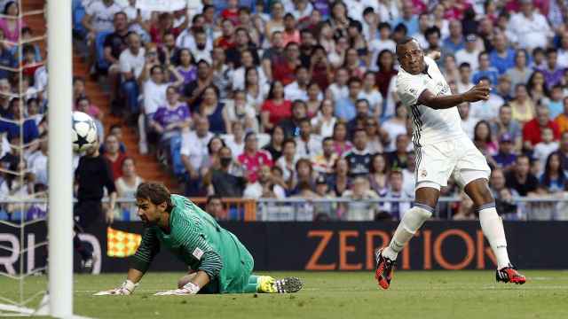 Edwin Congo en un partido de veteranos / EFE