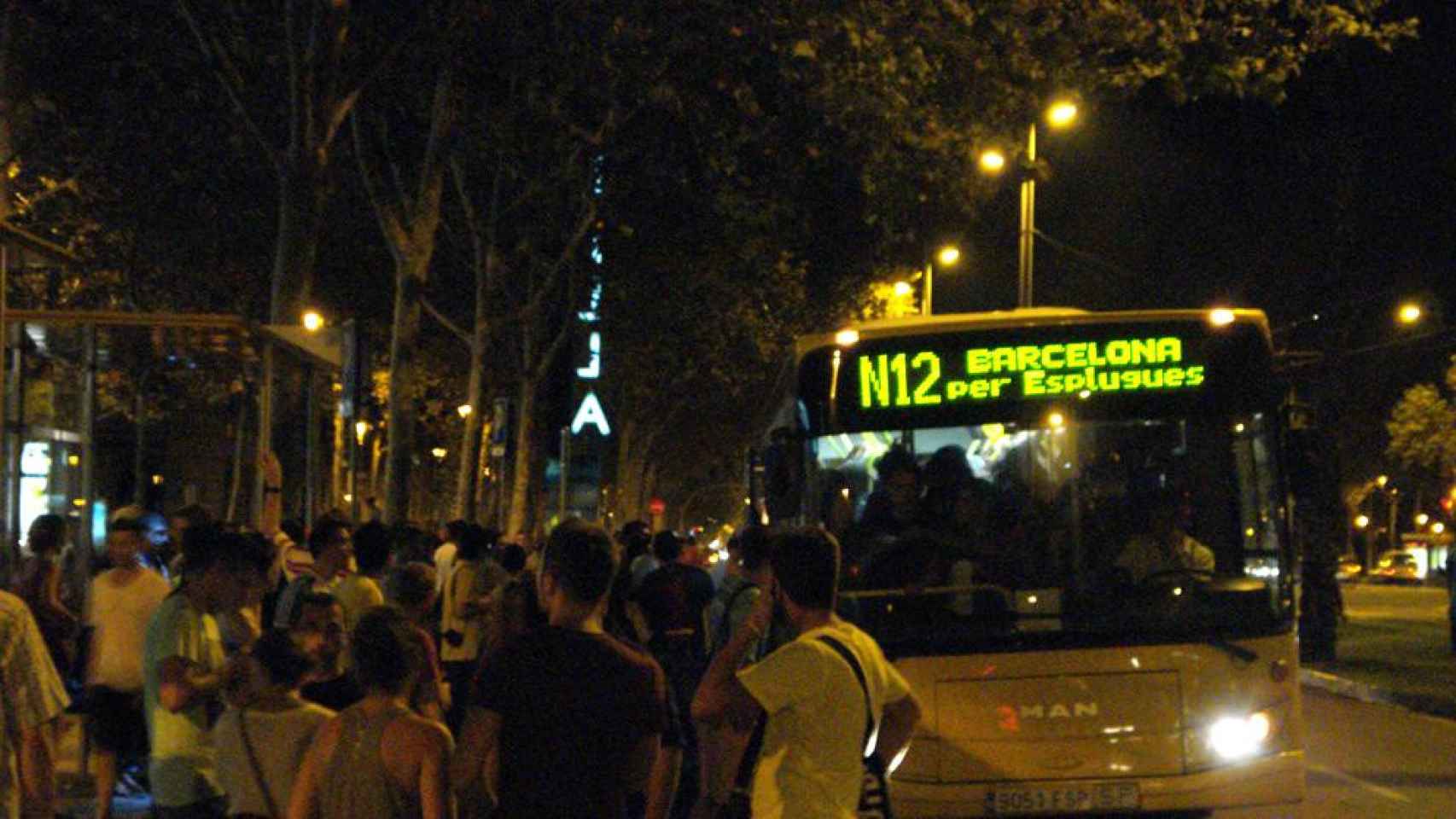 Uno de las unidades del Nitbus de Barcelona que gestiona TUSGSAL / EFE