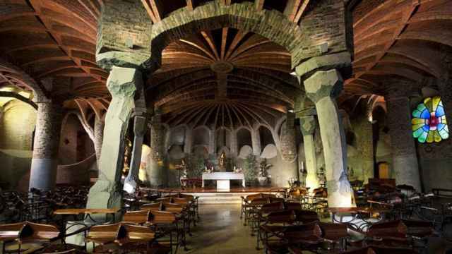 Interior de la Cripta Gaudí / COLÒNIA GÜELL