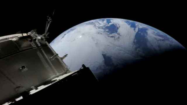 La nave Orion regresa con éxito a la Tierra / NASA