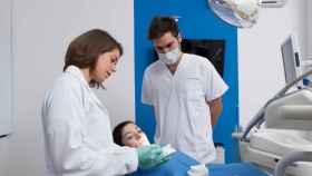 Los tratamientos odontológicos se disparan en las clínicas españolas durante la pandemia / EP