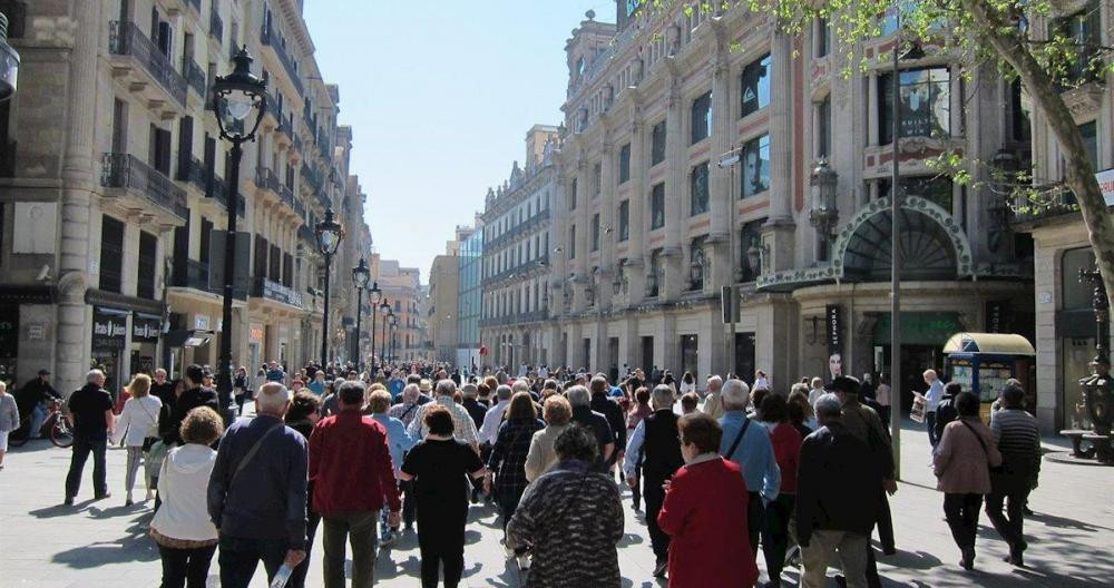 Los centros comerciales exigen a los parlamentarios catalanes una reforma horaria definitiva / EP