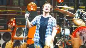 El líder de Pearl Jam, Eddie Vedder, en un concierto de 'grunge' / WIKIMEDIA COMMONS
