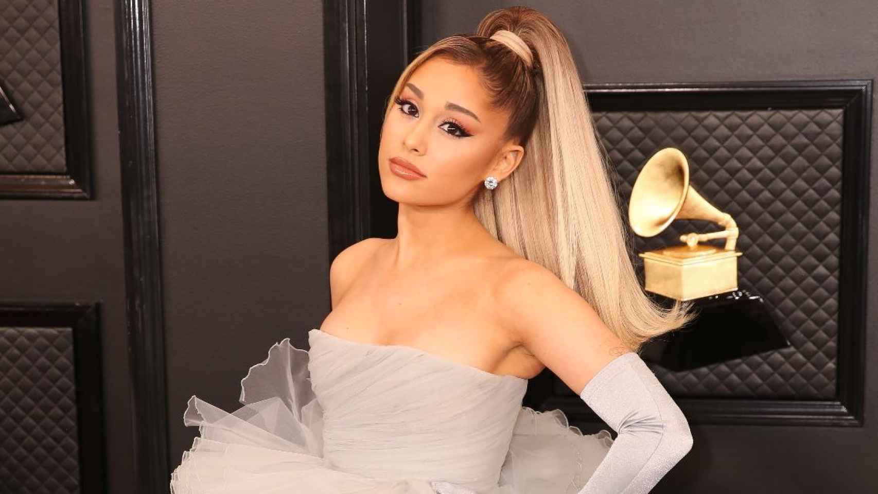 Ariana Grande en los Grammy 2020 / EP