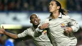 Ronaldinho, en un partido de Champions del Barça como visitante, con la camiseta color oro / EFE