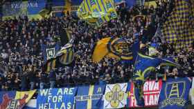 Aficionados del Hellas Verona durante el partido contra el Brescia / EFE