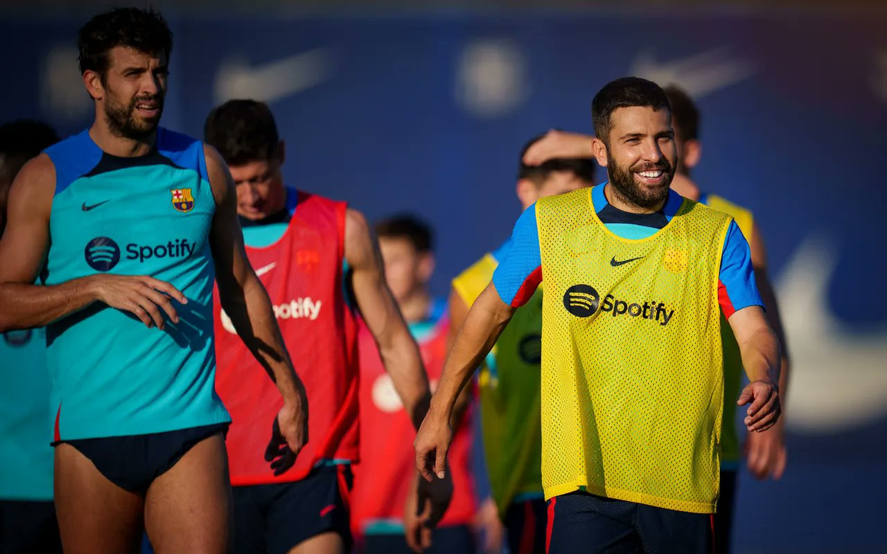 Jordi Alba en un entrenamiento con el Barça / FCB