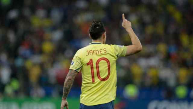 Una foto de James Rodríguez con Colombia / Twitter