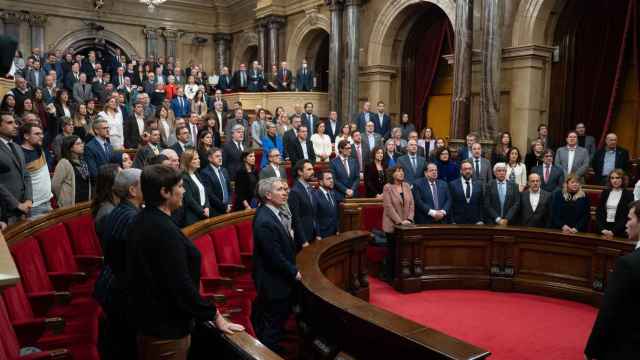 El pleno del Parlament, conmemorando los 90 años de la institución / DAVID ZORRAKINO - EUROPA PRESS