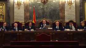Magistrados de la Sala Segunda del Tribunal Supremo, presidida por Manuel Marchena (c) / EFE