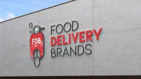 Fachada de edificio de Food Delivery Brands / FOOD DELIVERY BRANDS