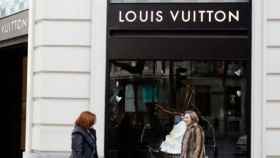 Una tienda de Louis Vuitton, en una imagen de archivo / EFE