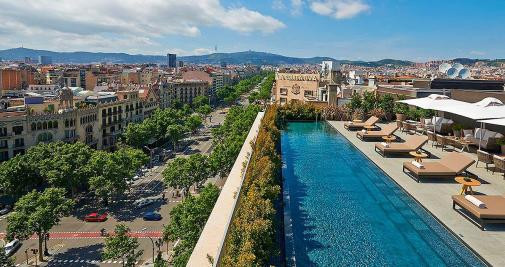 Zona de agua en la azotea del hotel Mandarin Oriental de Barcelona / Cedida