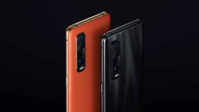 El teléfono OPPO Find X2 Pro en su versión en color negro y naranja / OPPO