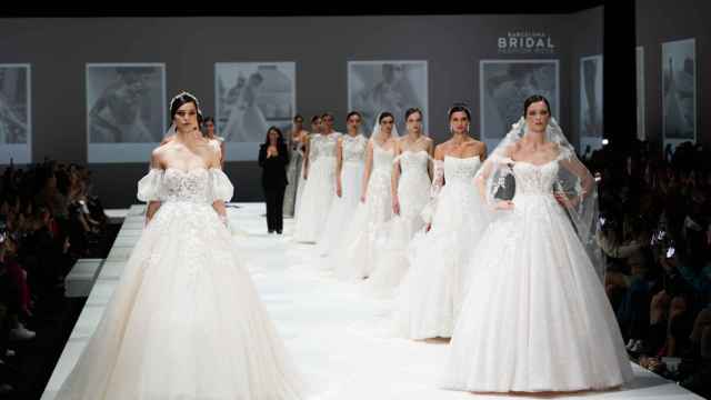 Desfile de Nicole Milano en la Barcelona Bridal Fashion Week / LUIS MIGUEL AÑÓN (CD)