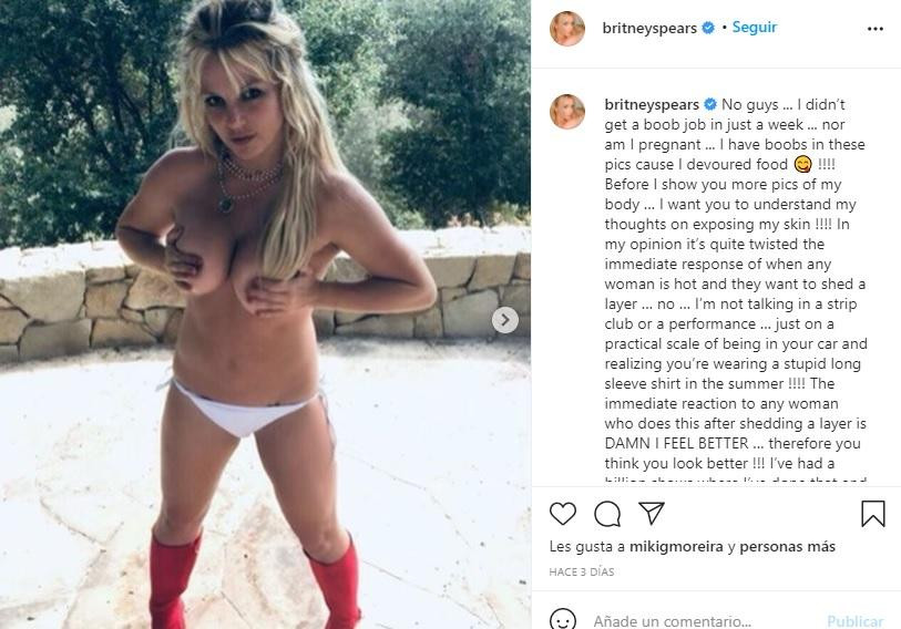 Topless de Britney Spears / INSTAGRAM