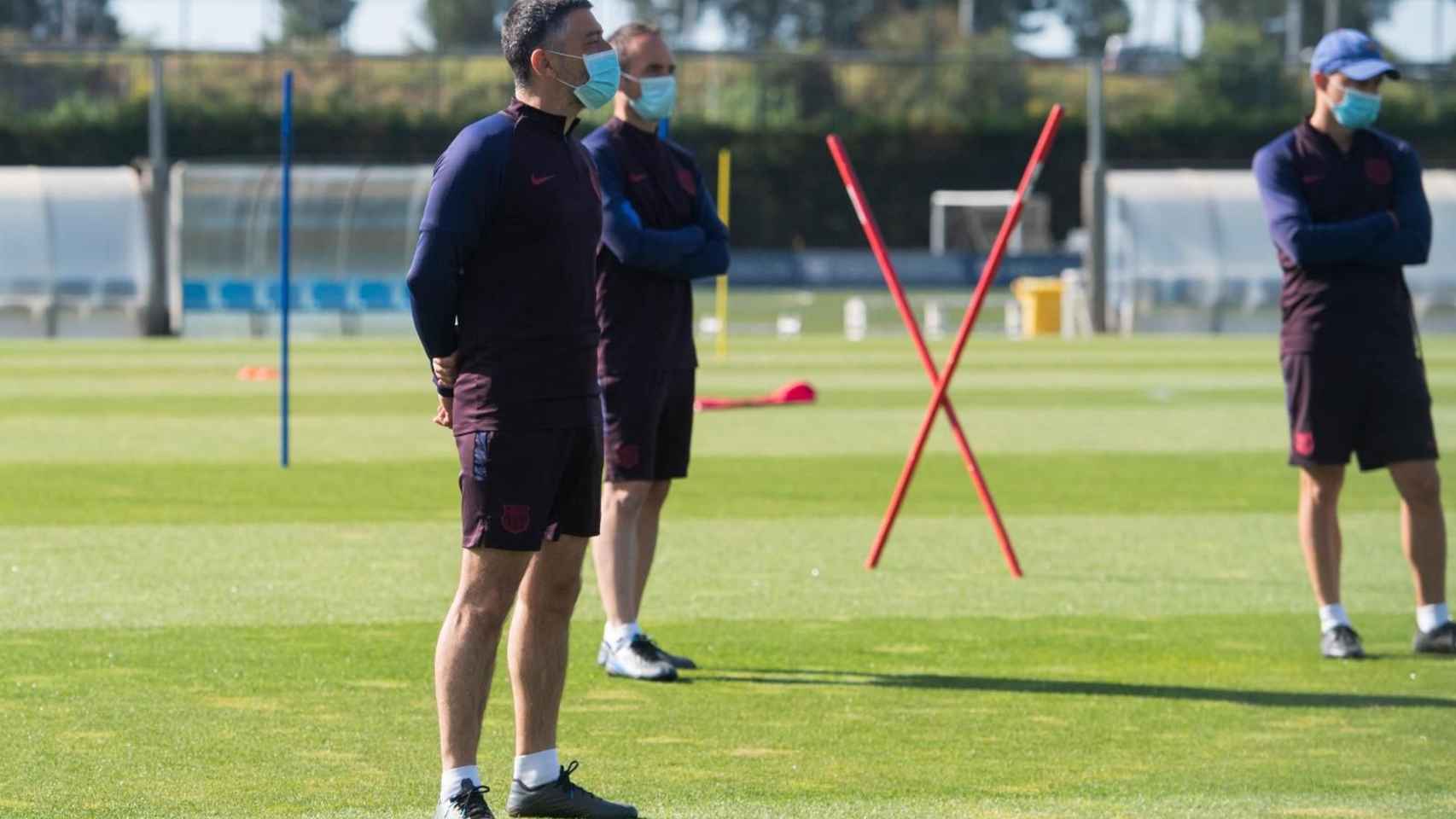 Garcia Pimienta en el entrenamiento grupal del Barça B / FC Barcelona