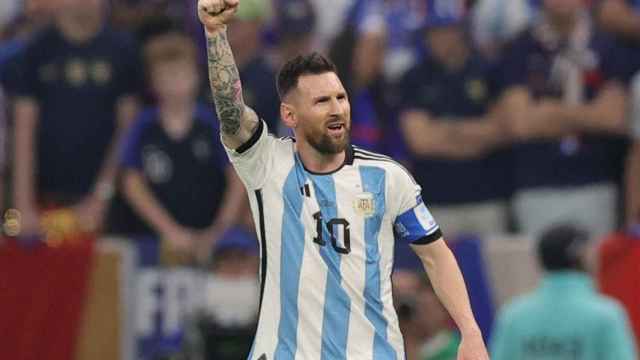 Leo Messi celebra el gol de penalti contra la selección de Francia / EFE