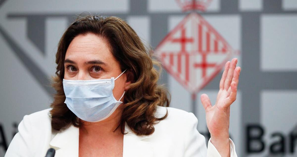 Ada Colau, alcaldesa de Barcelona, en una comparecencia durante la pandemia / EFE