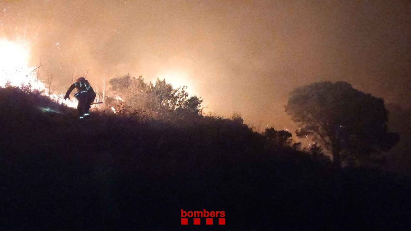 Incendio en la Selva del Camp (Tarragona) / BOMBERS