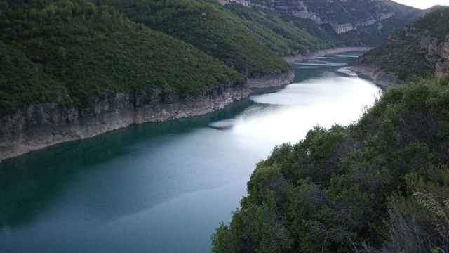 Embalse de Camarasa en el río Noguera Pallaresa / HÉCTOR BLANCO DE FRUTOS - WIKIMEDIA COMMONS