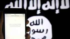 Simpatizantes de ISIS amenazan a los creadores de Facebook y Twitter.