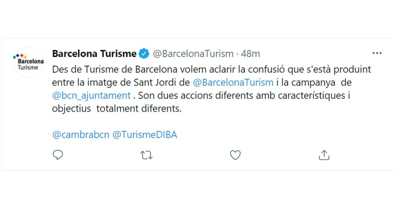 Tweet en el que Barcelona Turisme se descartaba del cartel del ayuntamiento, ya borrado de la red social / @BarcelonaTurism