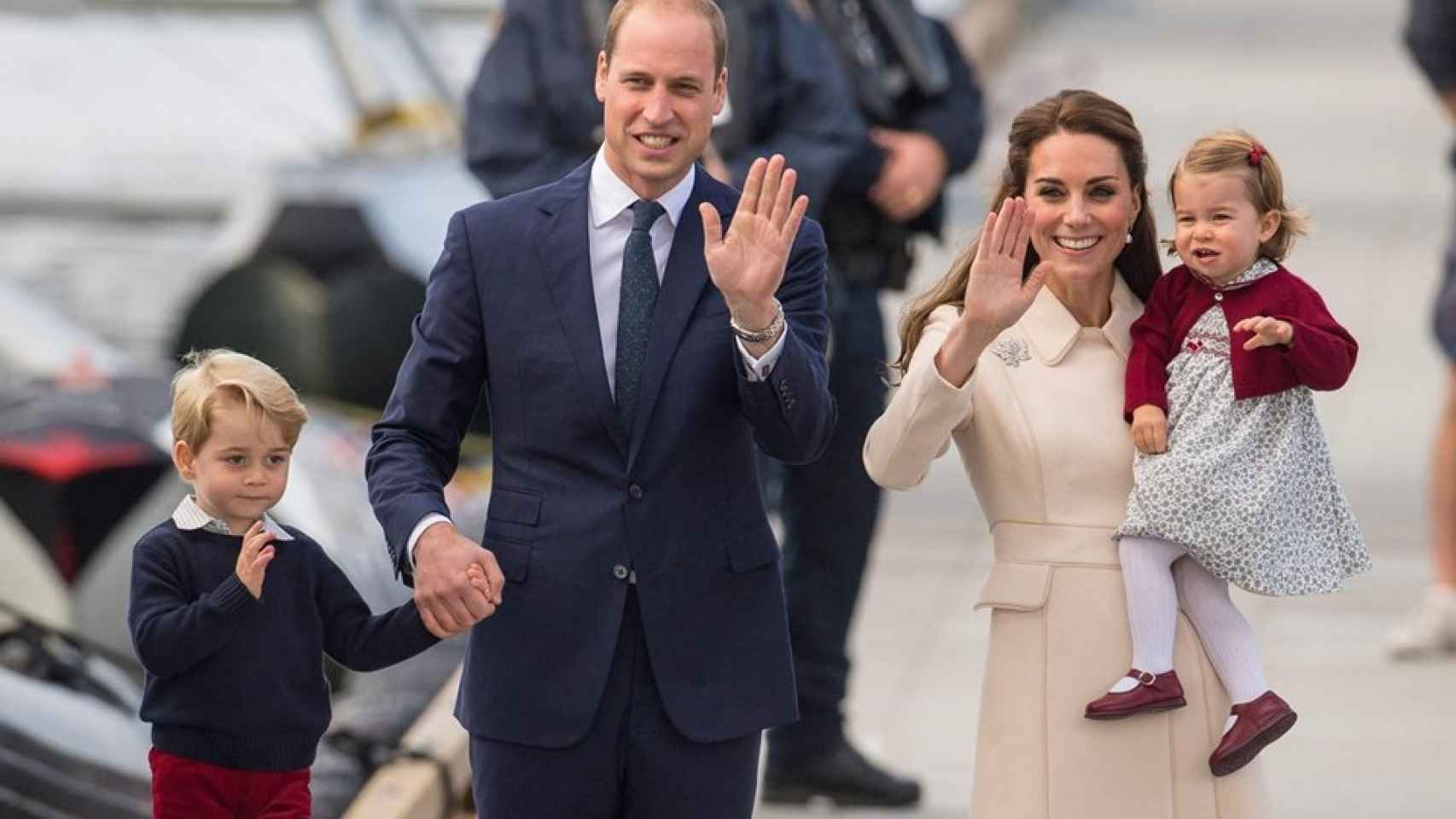 El príncipe William y Kate Middleton esperan su tercer hijo